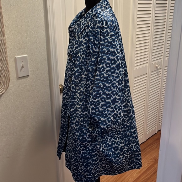 Dennis by Dennis Basso fully reversible rain trench coat - Picture 2 of 11